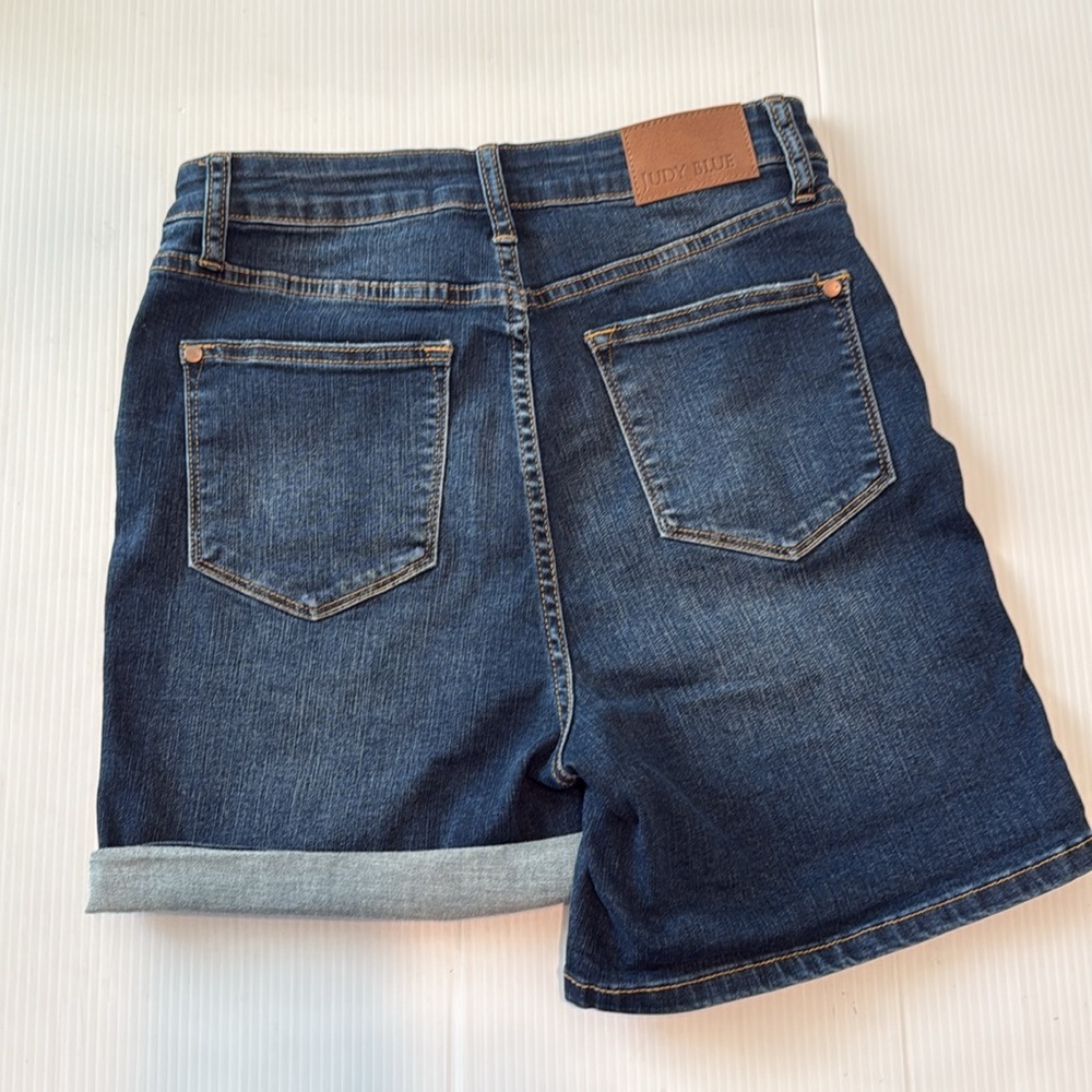 Judy Blue #JB150286 High Rise Tummy Control Denim Shorts (L) - Picture 4 of 9